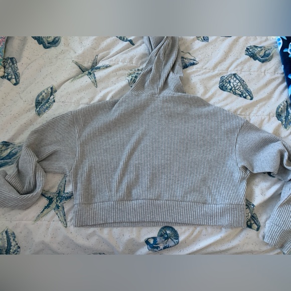 ALO Yoga Muse Ribbed Hoodie size Medium NWOT - Picture 4 of 9